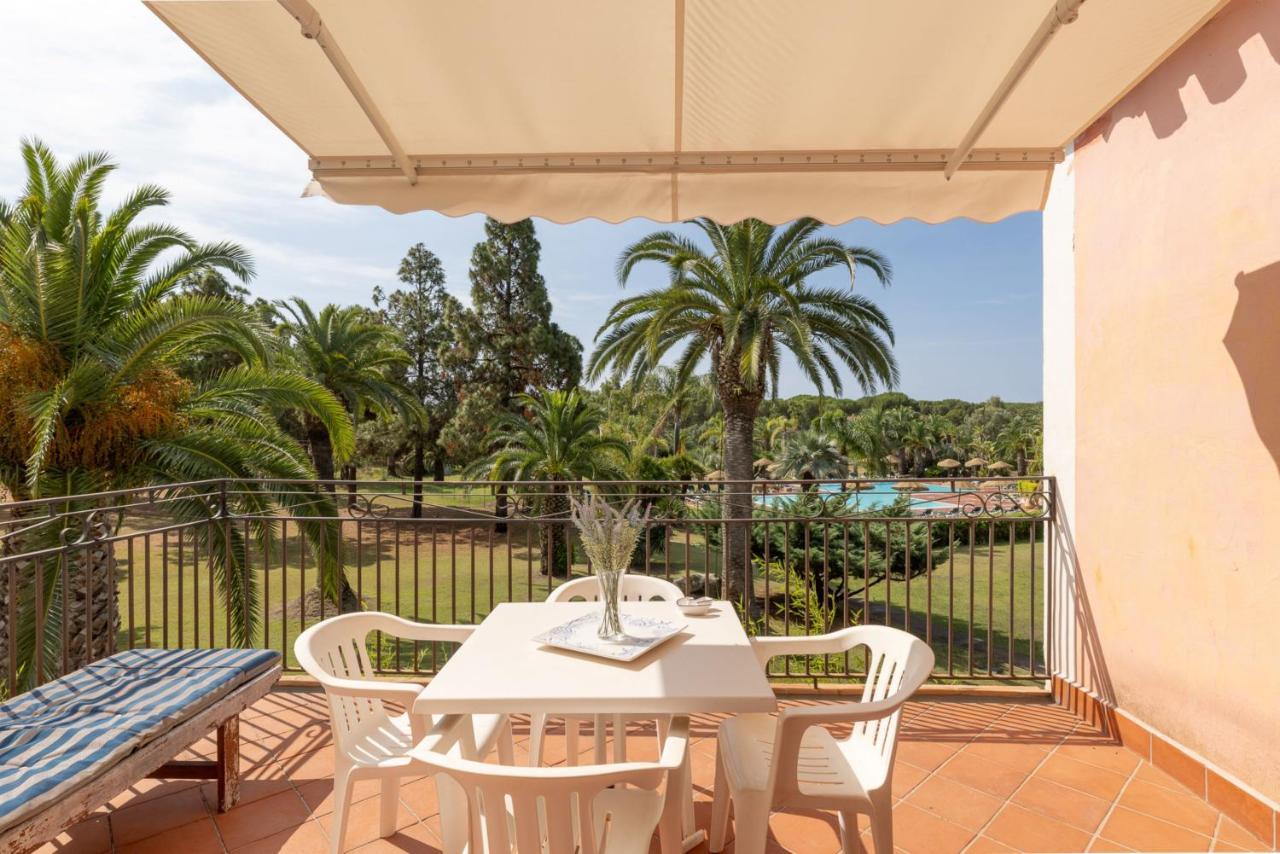 Apartments In Residence With Swimming Pool In Santa Margherita Di Pula, 250 Meters From The Sea ภายนอก รูปภาพ